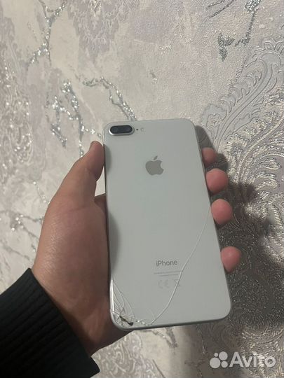 iPhone 8 Plus, 64 ГБ