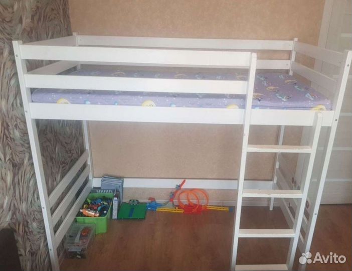 Кровать чердак детская с матрасом и наматрасником