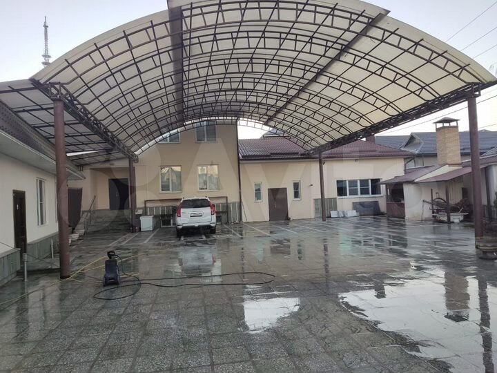 Дом 349 м² на участке 7,8 сот.