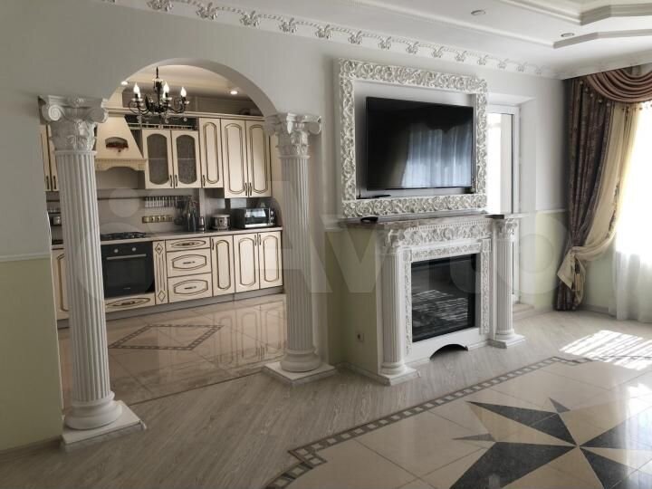 3-к. квартира, 100 м², 5/9 эт.