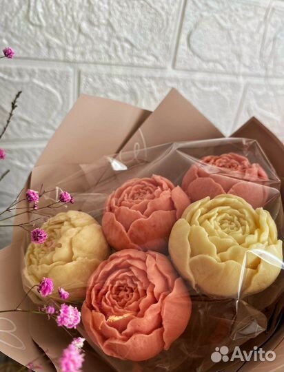 Букет из пионов