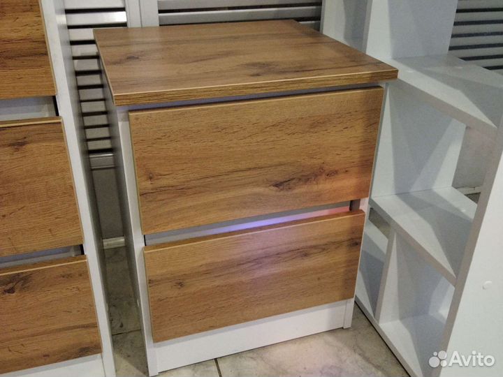 Тумба прикроватная белая