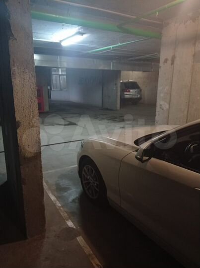 Машиноместо, 25 м²