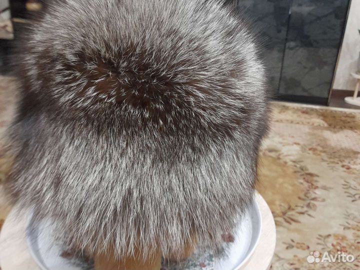 Шапка из чернобурки женская