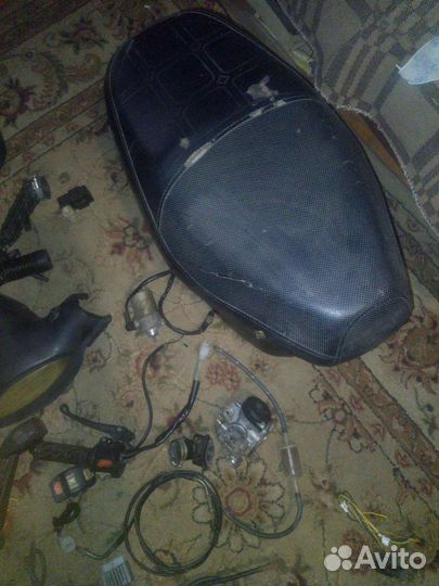 На скутер Рейсер метеор запчасти