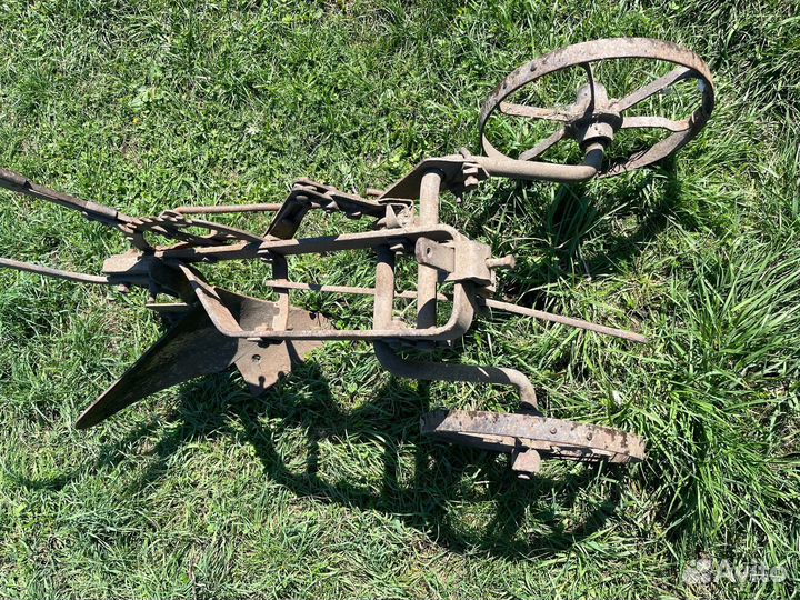 Конный плуг