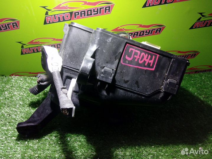 Блок предохранителей toyota ACR50W,ACR55W,GSR50W,G