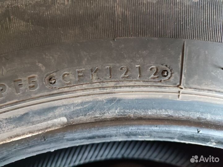 Bridgestone Dueler H/T D687 225/65 R17