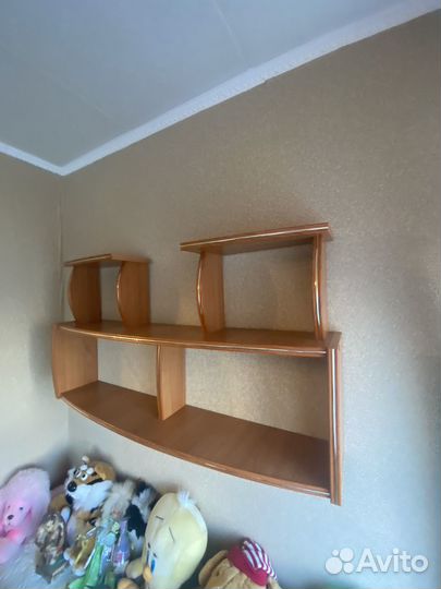 Настенные полки