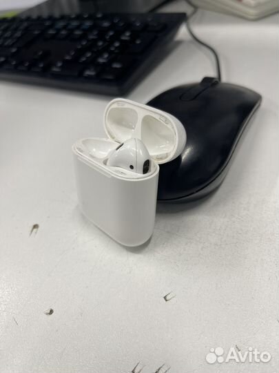 Беспроводные наушники apple airpods 2