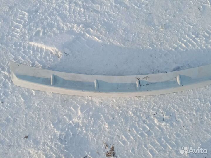 Накладка на бампер