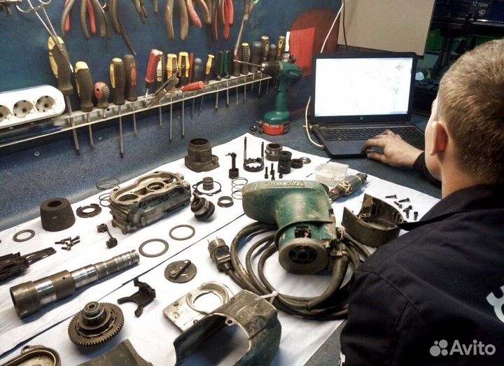 Помощник мастера / мастер