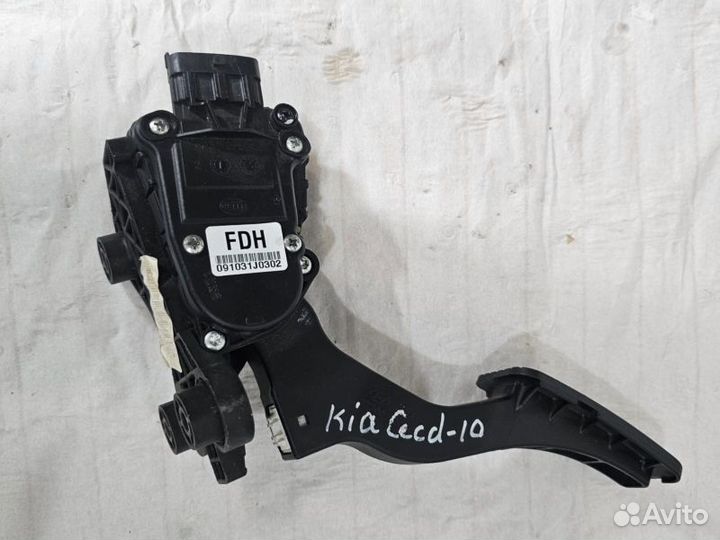 Педаль газа Kia Ceed