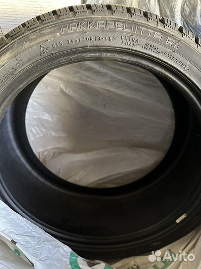 Nokian Tyres Hakkapeliitta R3 245/40 R19