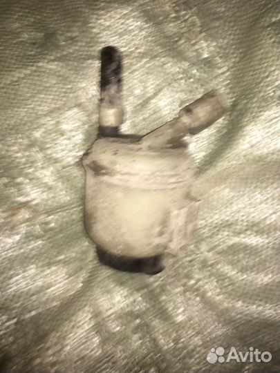 Бачок гур Nissan Cefiro A33