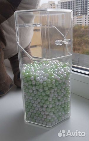 Подставка для кистей для макияжа с бусинами