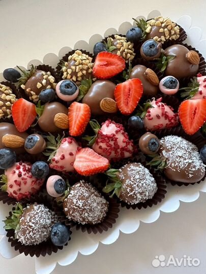 Вкусная сладкая клубника в шоколаде