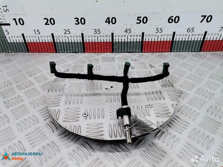 Трубка обратки форсунок Peugeot 407 2006