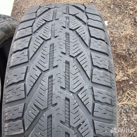 Tigar Winter 215/50 R17