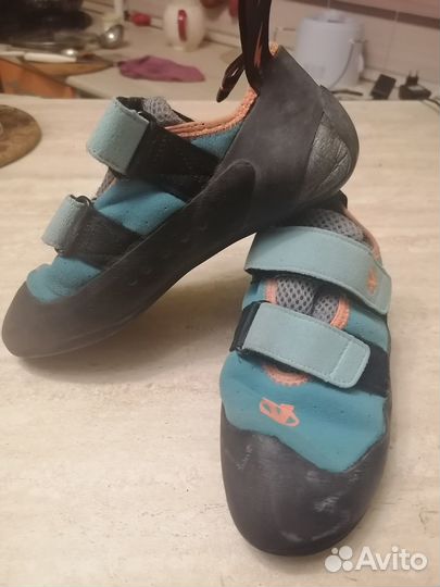 Скальные туфли детские