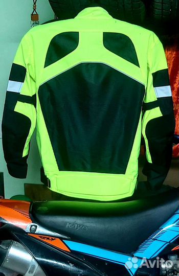 Мотокуртка