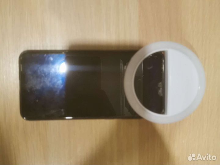 Кольцевая селфи лампа на телефон