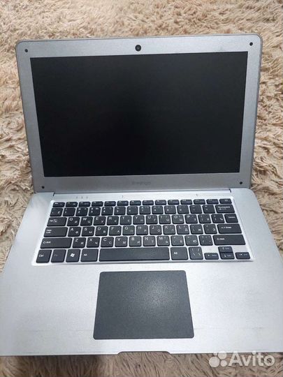 Мобильный телефон