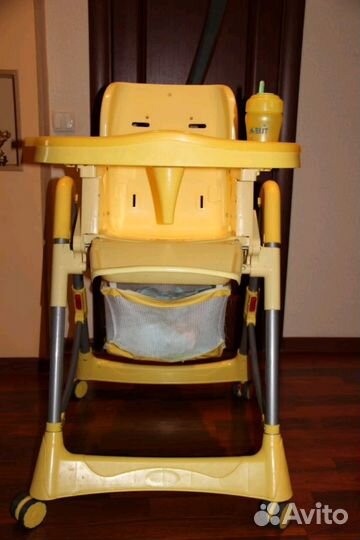Детский стульчик для кормления
