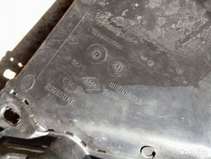 Водосток лобового стекла Жабо Renault Megane 2