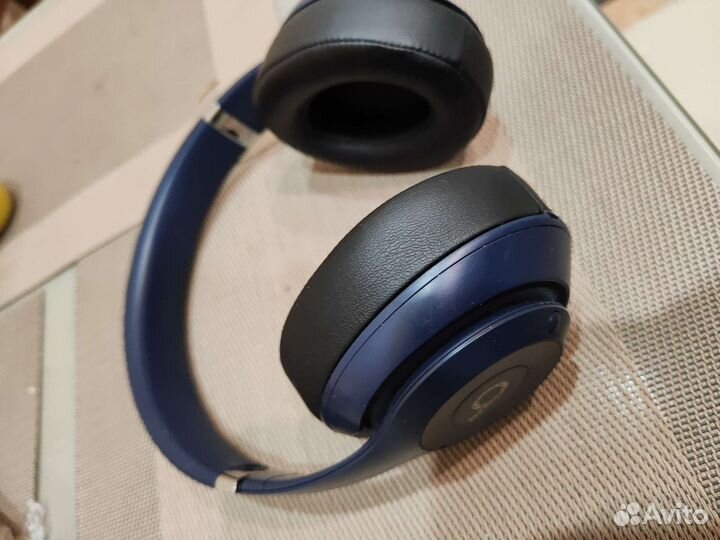 Беспроводные наушники beats sollo 3