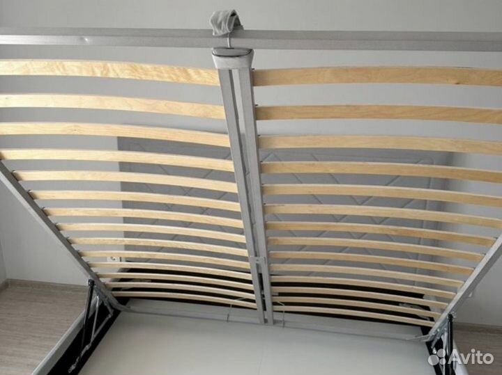 Кровать двухспальная 160 200 новая с обивкой