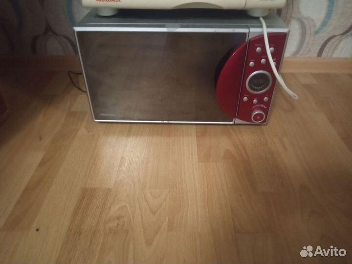 Микроволновка бу рабочая есть гриль