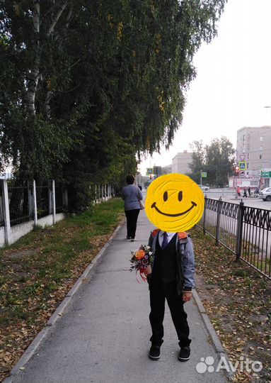 Рубашка, брюки, жилетка