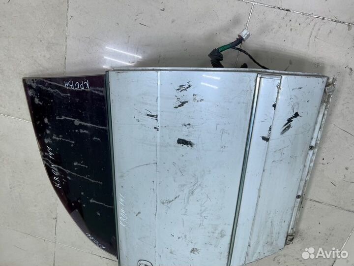 Дверь задняя правая Toyota Crown GS141