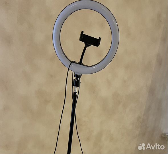 Кольцевая лампа 26 см