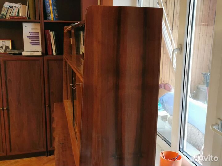 Шкаф сервант