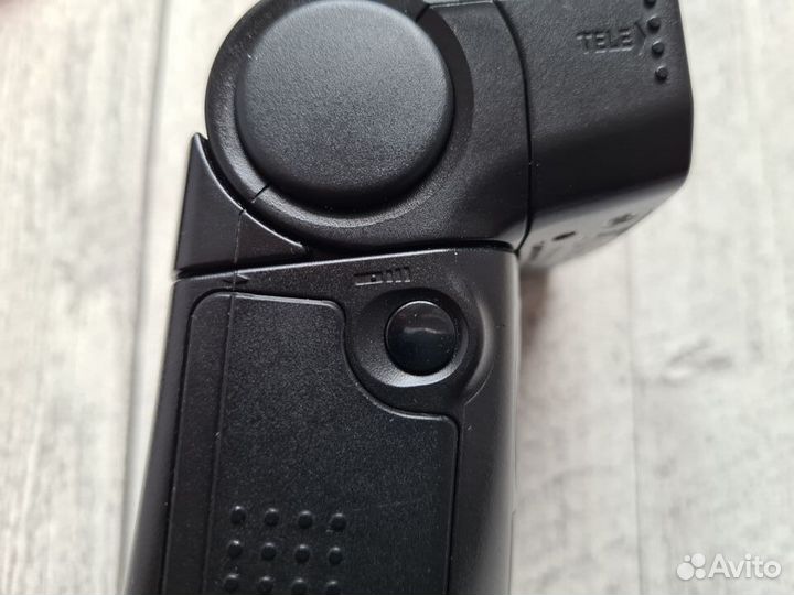 Вспышка Canon Speedlite 320EX