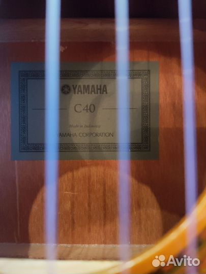 Акустическая гитара yamaha c40