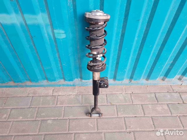 Амортизатор передний левый BMW 5 G30/G31