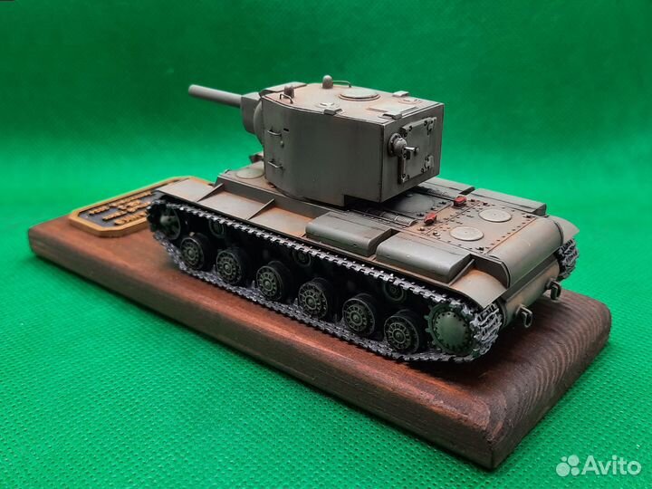 Модель танка кв-2