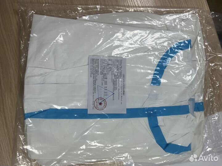 Костюм защитный одноразовый универсальный