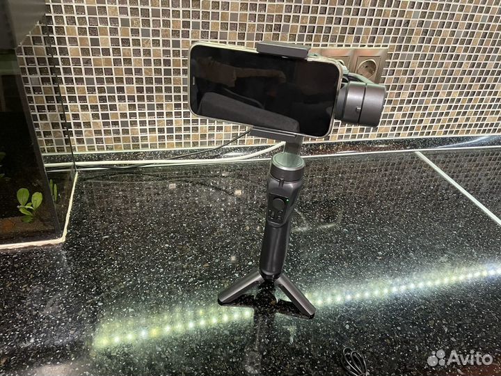 Стабилитор для смартфона