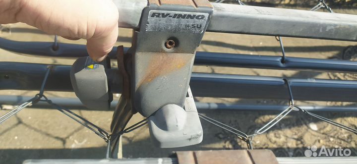 Поперечины на крышу Pajero IO