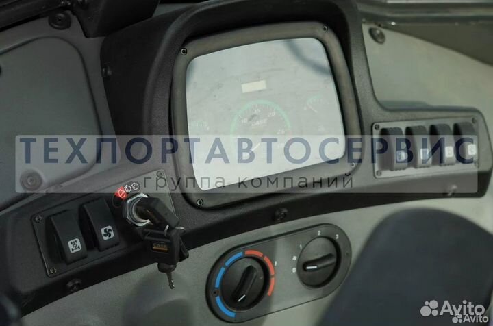Экскаватор-погрузчик CASE 570 ST, 2023
