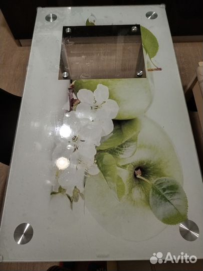 Кухонный стол