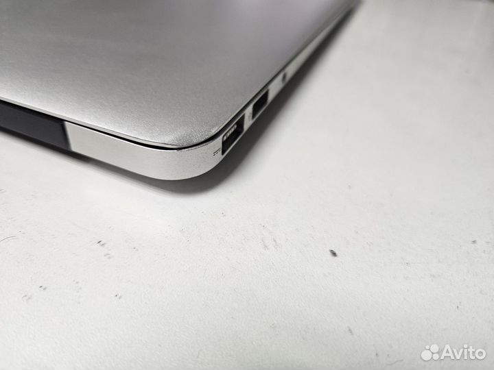 Apple MacBook Air A1369