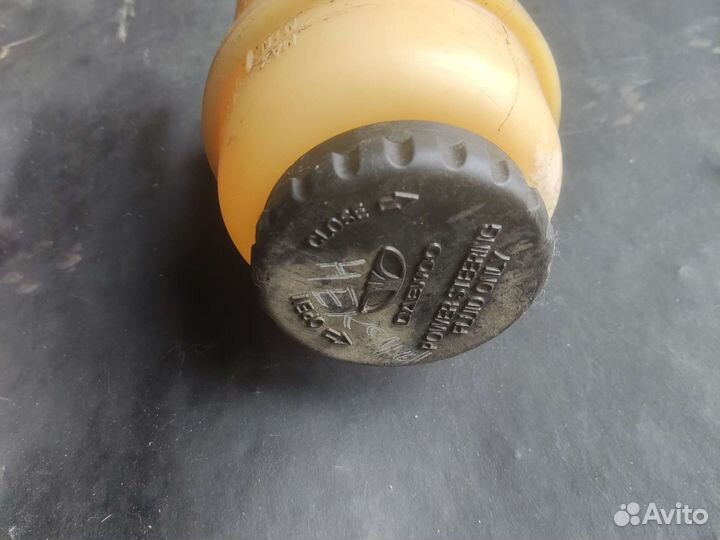 Бачок гура Daewoo Nexia