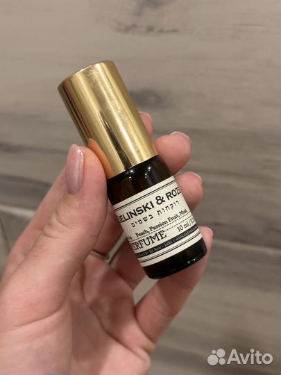 Zielinski & rozen peach, passion fruit, musk