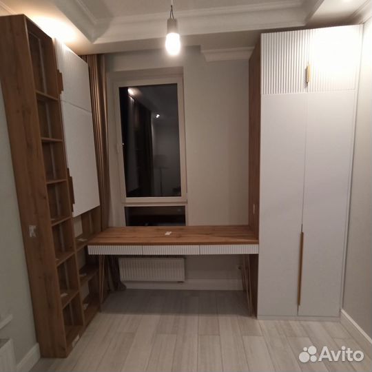 Рабочая зона для школьника студента