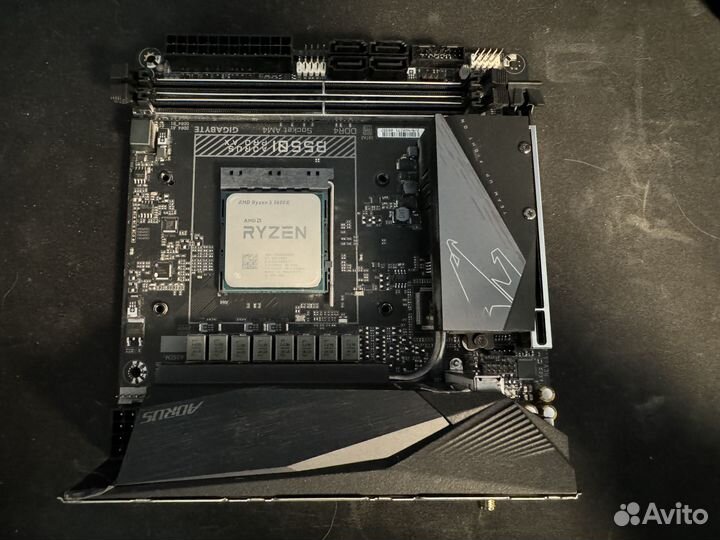 Процессор AMD Ryzen 5 3600X с охлаждением